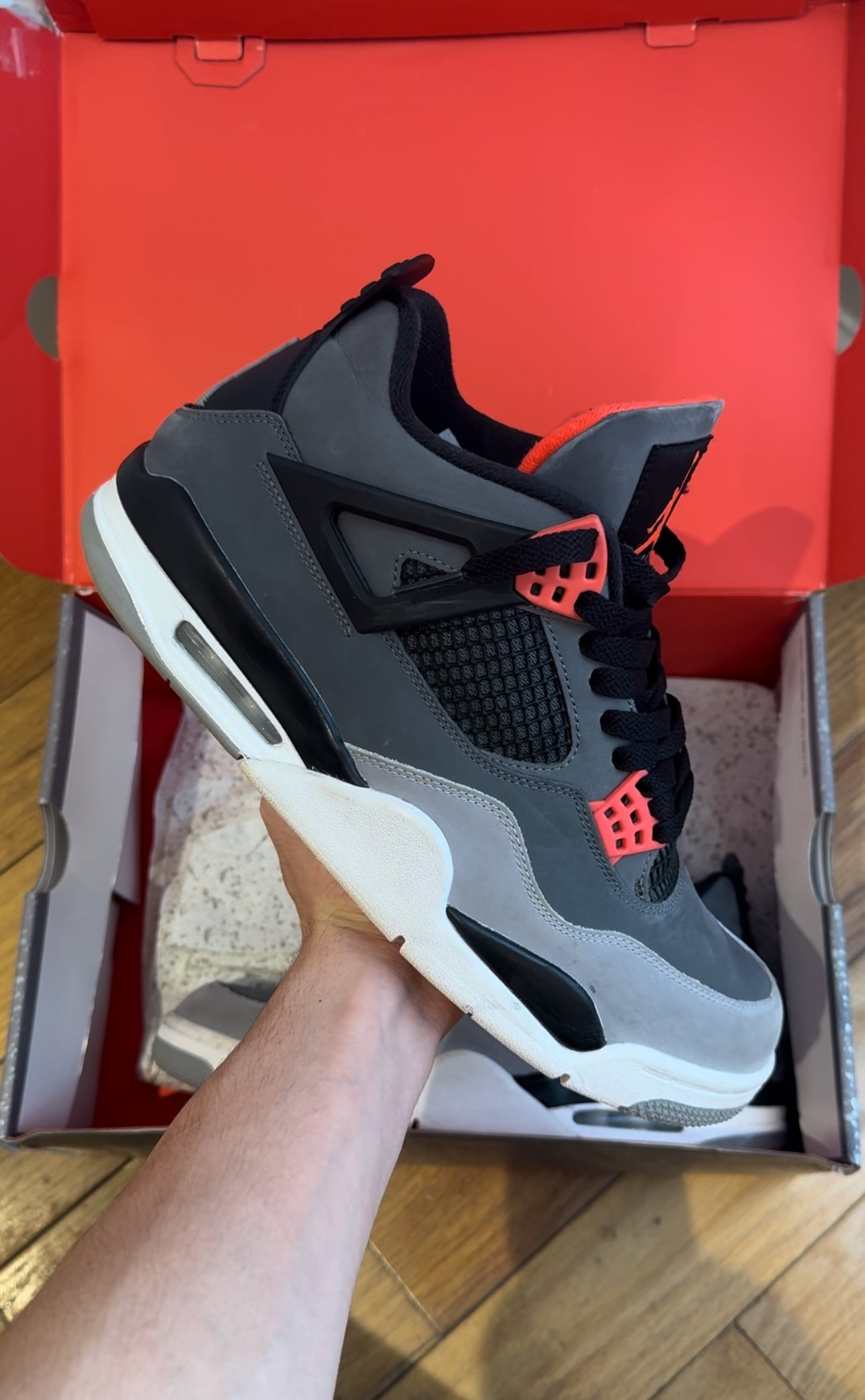 Air Jordan 4 Retro ‘Infrared’