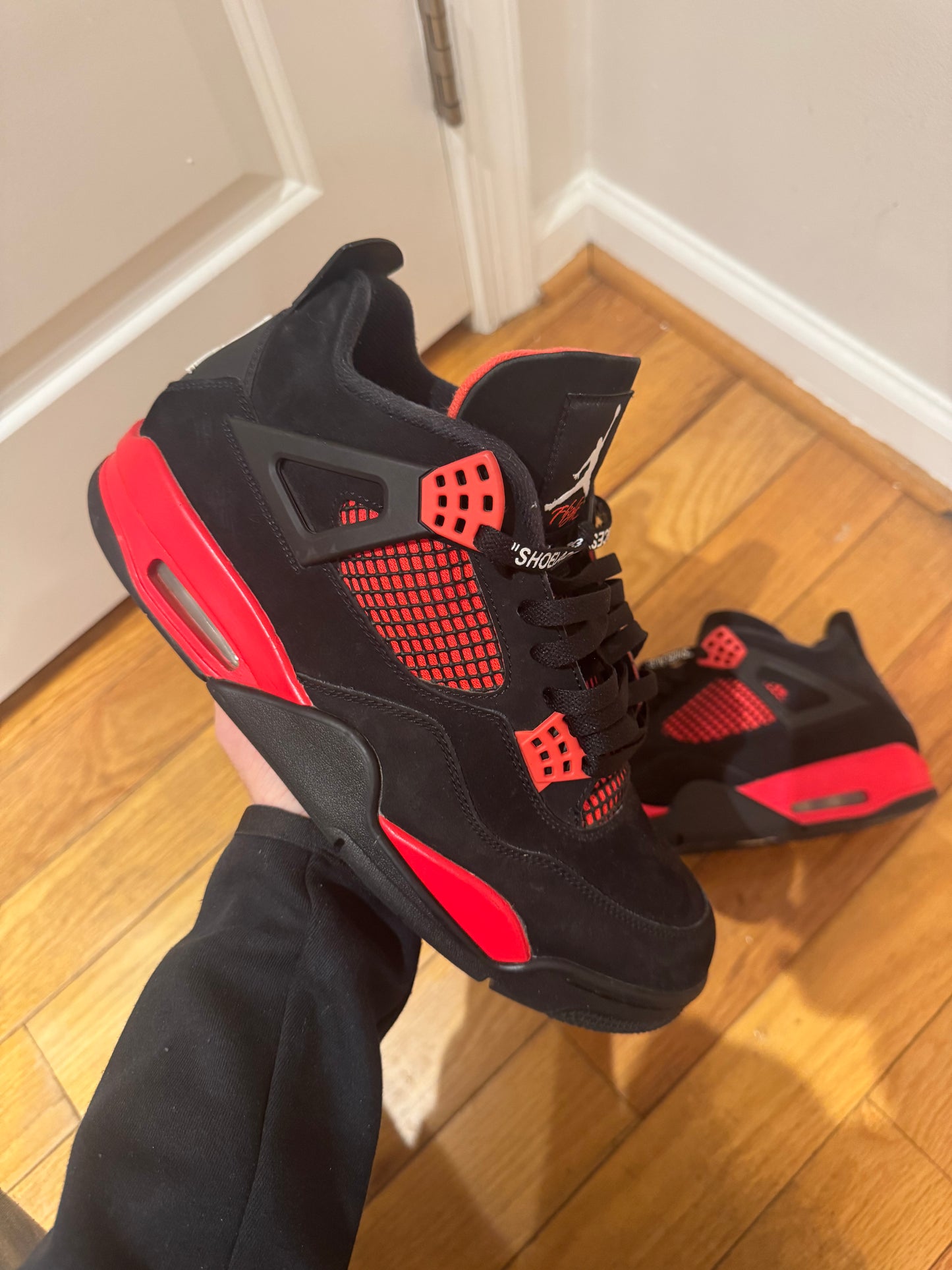 Air Jordan 4 Retro ‘Red Thunder’